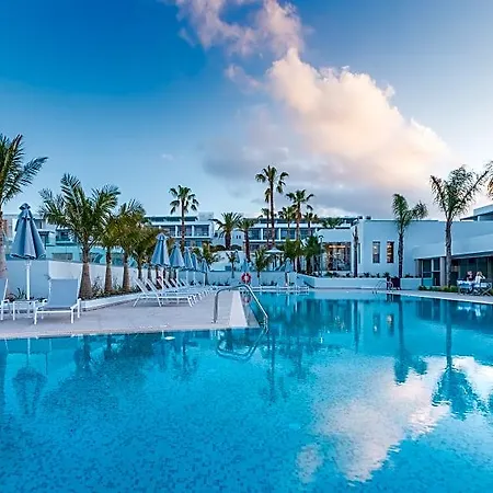 Blue Lagoon Ocean Hotel Cos